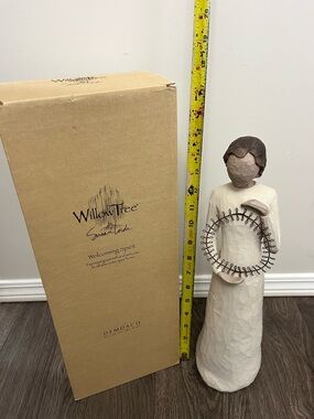 Willow Tree Welcoming Spirit Figurine with Wreath- 15” tall
